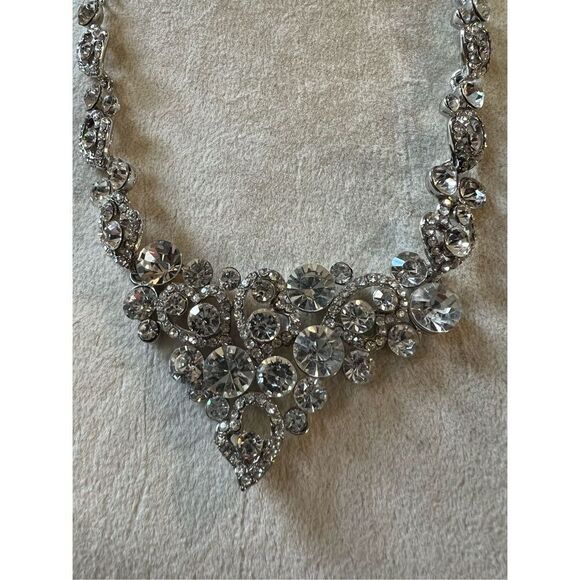 Glamorous Silvertone Necklace with Glass-Rhinestone Embellishments - Picture 8 of 10